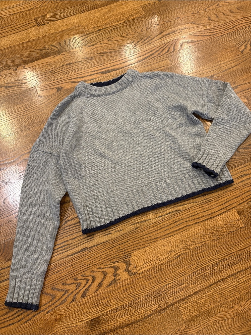 Margaret O’Leary wool/cashmere crewneck sweater, navy trim, xS